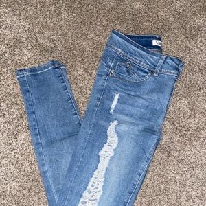 YMI- Distressed Women's Skinny Jeans